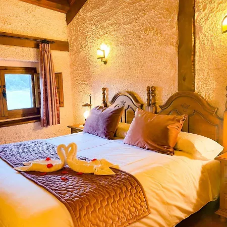 Guest house Real De Carreteros 4*